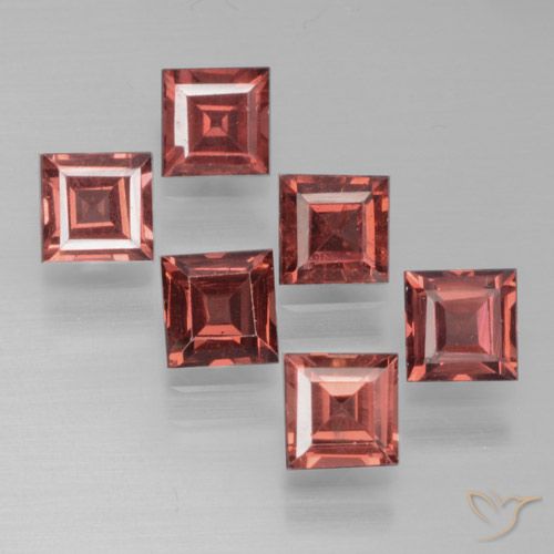 2.98ctw Naturel Rouge foncé Grenat pyrope, Carré, VS