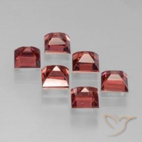 Shop natural 2.64ct Rose foncé Rouge Grenat pyrope gems, Carré, from Mozambique at GemSelect. In stock, global shipping!