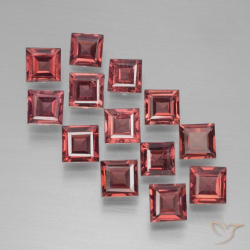 4.97ctw Naturel Rouge foncé Grenat pyrope, Carré, VS