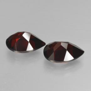 Achetez naturel 4.85ct Rouge foncé Grenat pyrope gems, En forme de poire, En provenance Mozambique chez GemSelect. En stock, livraison internationale!