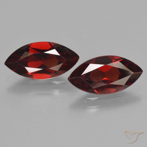 3.74ctw Naturel Rouge foncé Grenat pyrope, Marquise, VVS-VS