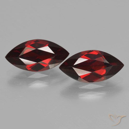 3.89ctw Naturel Rouge foncé Grenat pyrope, Marquise, VVS-VS