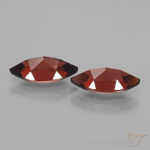 Shop natural 4.45ct Rouge sang profond Grenat pyrope gems, Marquise, from Mozambique at GemSelect. In stock, global shipping!