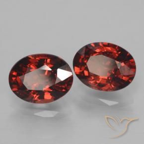 Shop natural 3.28ct Rouge sang profond Grenat pyrope gems, ovale, from Mozambique at GemSelect. In stock, global shipping!