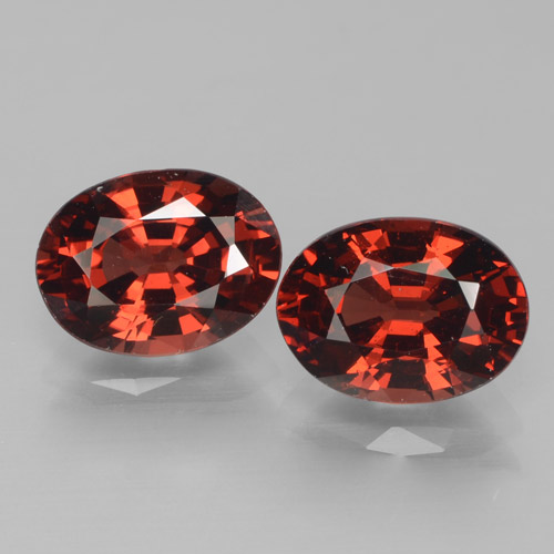 Achetez naturel 3.52ct Rouge foncé Grenat pyrope gems, Coupe ovale, En provenance Mozambique chez GemSelect. En stock, livraison internationale!