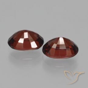 Shop natural 3.43ct Rouge foncé Grenat pyrope gems, ovale, from Mozambique at GemSelect. In stock, global shipping!