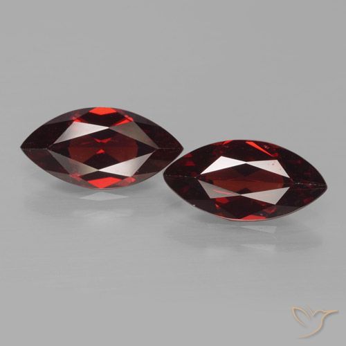 3.67ctw Naturel Rouge sang profond Grenat pyrope, Marquise, VVS-VS