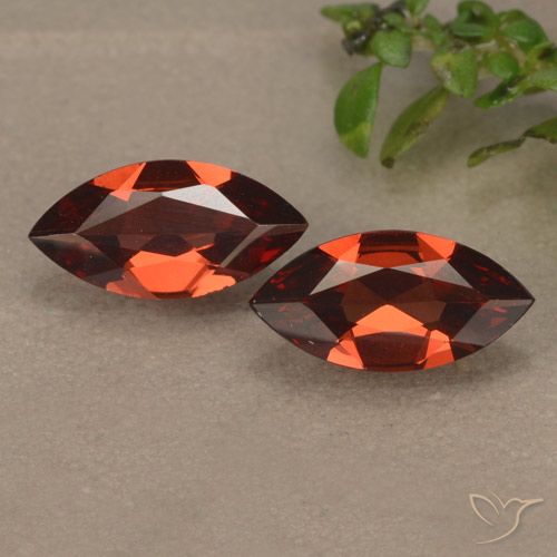 1.88ctw Naturel Rouge merlot Grenat pyrope, Marquise, VVS-VS