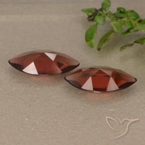 Shop natural 1.88ct Rouge merlot Grenat pyrope gems, Marquise, from Mozambique at GemSelect. In stock, global shipping!