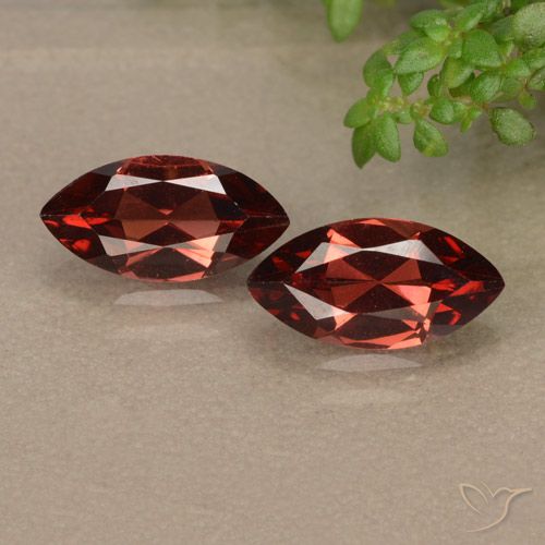 2.49ctw Naturel Rouge écarlate profond Grenat pyrope, Marquise, VVS-VS