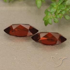 Shop natural 2.70ct Rouge moyen Grenat pyrope gems, Marquise, from Mozambique at GemSelect. In stock, global shipping!