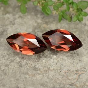 Shop natural 2.34ct Rouge écarlate Grenat pyrope gems, Marquise, from Mozambique at GemSelect. In stock, global shipping!
