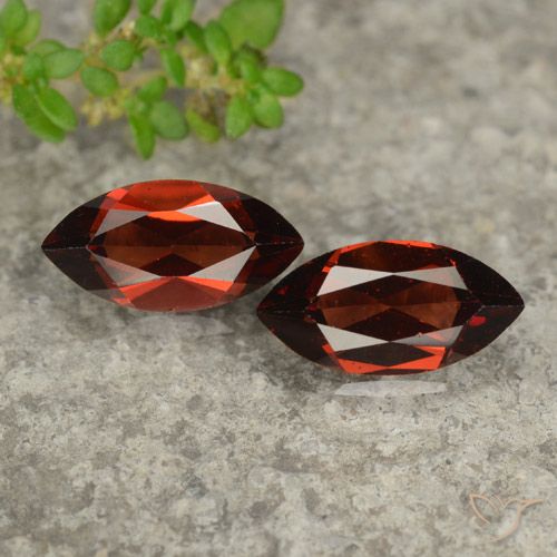 2.48ctw Naturel Rouge merlot Grenat pyrope, Marquise, VVS-VS
