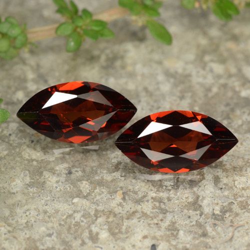 2.28ctw Naturel Rouge merlot Grenat pyrope, Marquise, VVS-VS