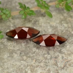 Shop natural 2.28ct Rouge merlot Grenat pyrope gems, Marquise, from Mozambique at GemSelect. In stock, global shipping!