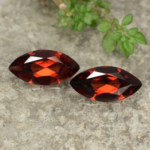 2.22ctw Naturel Rouge foncé Grenat pyrope, Marquise, VVS-VS