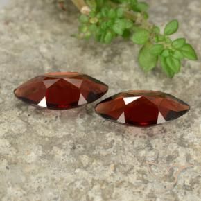 Shop natural 2.22ct Rouge foncé Grenat pyrope gems, Marquise, from Mozambique at GemSelect. In stock, global shipping!