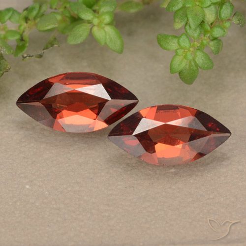 1.68ctw Naturel Rouge écarlate Grenat pyrope, Marquise, VVS