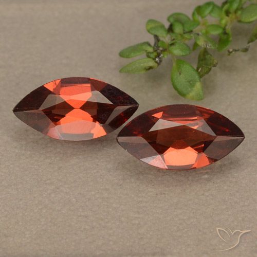 1.71ctw Naturel Rouge moyen Grenat pyrope, Marquise, VVS-VS