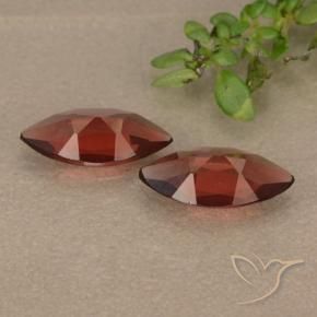 Shop natural 1.71ct Rouge moyen Grenat pyrope gems, Marquise, from Mozambique at GemSelect. In stock, global shipping!