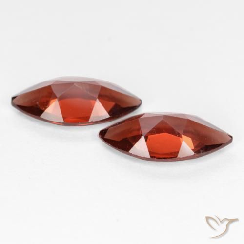 Shop natural 2.16ct Rouge foncé Grenat pyrope gems, Marquise, from Mozambique at GemSelect. In stock, global shipping!