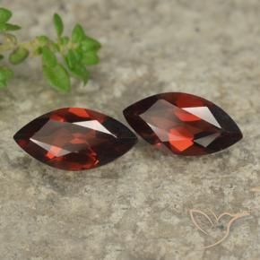 Shop natural 2.37ct Rouge foncé Grenat pyrope gems, Marquise, from Mozambique at GemSelect. In stock, global shipping!