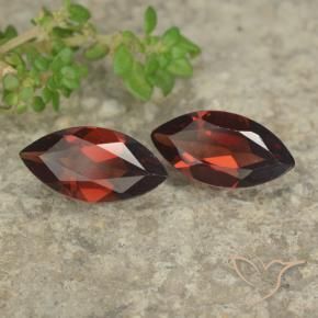Shop natural 2.44ct Rouge foncé Grenat pyrope gems, Marquise, from Mozambique at GemSelect. In stock, global shipping!