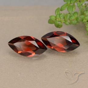Shop natural 2.16ct Rouge moyen Grenat pyrope gems, Marquise, from Mozambique at GemSelect. In stock, global shipping!