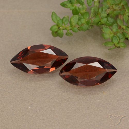 1.77ctw Naturel Rouge Sangria Grenat pyrope, Marquise, VS-SI