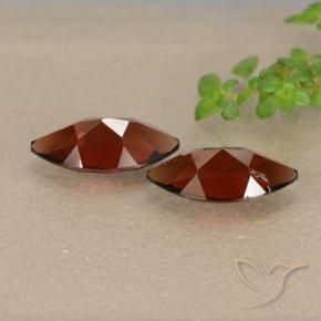 Shop natural 2.55ct Rouge merlot Grenat pyrope gems, Marquise, from Mozambique at GemSelect. In stock, global shipping!