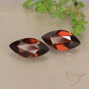 Shop natural 2.39ct Rouge foncé Grenat pyrope gems, Marquise, from Mozambique at GemSelect. In stock, global shipping!