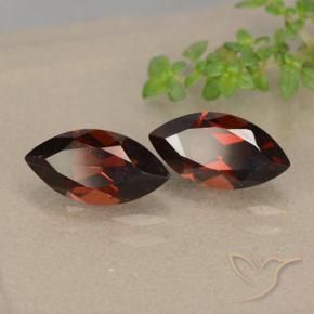 Shop natural 2.70ct Rouge foncé Grenat pyrope gems, Marquise, from Mozambique at GemSelect. In stock, global shipping!