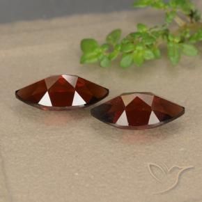 Shop natural 2.97ct Rouge foncé Grenat pyrope gems, Marquise, from Mozambique at GemSelect. In stock, global shipping!