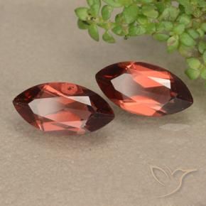 Shop natural 2.43ct Rouge écarlate Grenat pyrope gems, Marquise, from Mozambique at GemSelect. In stock, global shipping!