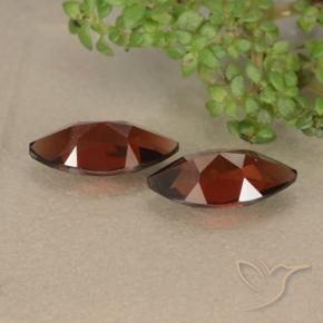 Shop natural 2.67ct Rouge Sangria Grenat pyrope gems, Marquise, from Mozambique at GemSelect. In stock, global shipping!