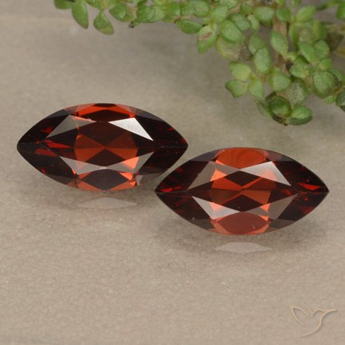 2.52ctw Naturel Rouge foncé Grenat pyrope, Marquise, VVS-VS