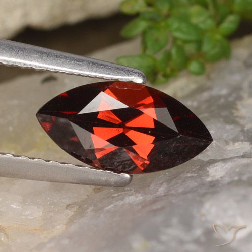 1.28ct Naturel Rouge moyen Grenat pyrope, Marquise, VVS-VS