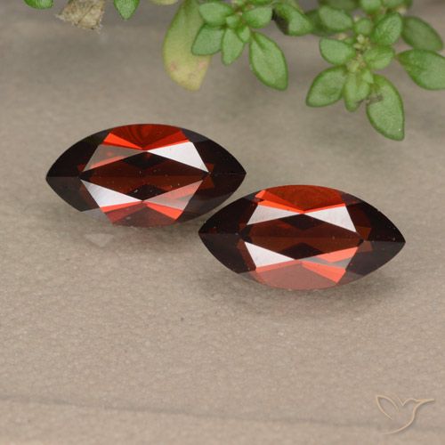 2.89ctw Naturel Rouge moyen Grenat pyrope, Marquise, VVS-VS
