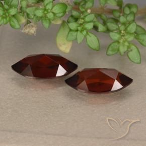 Shop natural 2.89ct Rouge moyen Grenat pyrope gems, Marquise, from Mozambique at GemSelect. In stock, global shipping!