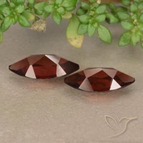 Shop natural 2.03ct Rouge merlot Grenat pyrope gems, Marquise, from Mozambique at GemSelect. In stock, global shipping!