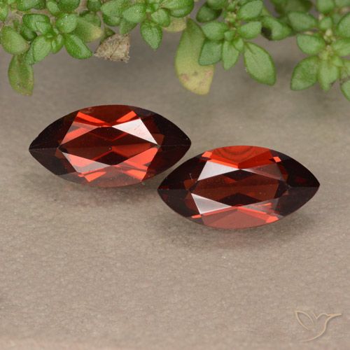 2.80ctw Naturel Rouge foncé Grenat pyrope, Marquise, VVS-VS