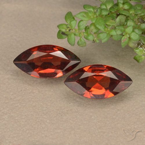 1.73ctw Naturel Rouge moyen Grenat pyrope, Marquise, VVS-VS