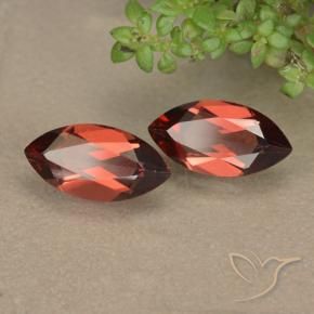 Shop natural 2.43ct Rouge moyen Grenat pyrope gems, Marquise, from Mozambique at GemSelect. In stock, global shipping!