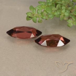 Shop natural 2.43ct Rouge moyen Grenat pyrope gems, Marquise, from Mozambique at GemSelect. In stock, global shipping!