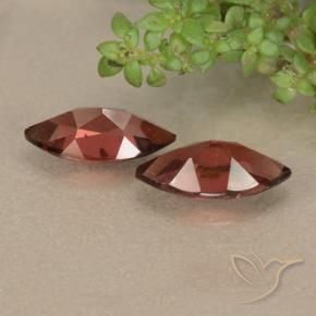 Shop natural 2.46ct Baies rouge profond Grenat pyrope gems, Marquise, from Mozambique at GemSelect. In stock, global shipping!