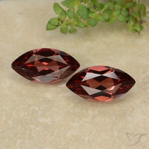 2.39ctw Naturel Baies rouge profond Grenat pyrope, Marquise, VVS-VS