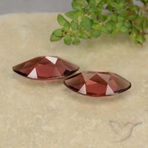 Shop natural 2.39ct Baies rouge profond Grenat pyrope gems, Marquise, from Mozambique at GemSelect. In stock, global shipping!