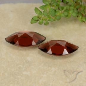 Shop natural 2.45ct Rouge foncé Grenat pyrope gems, Marquise, from Mozambique at GemSelect. In stock, global shipping!