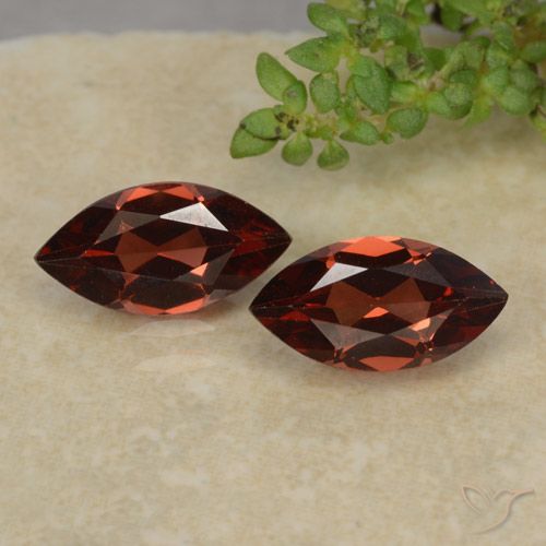 2.38ctw Naturel Rouge vif Grenat pyrope, Marquise, VVS-VS