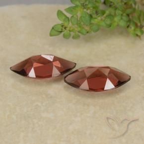 Shop natural 2.38ct Rouge vif Grenat pyrope gems, Marquise, from Mozambique at GemSelect. In stock, global shipping!